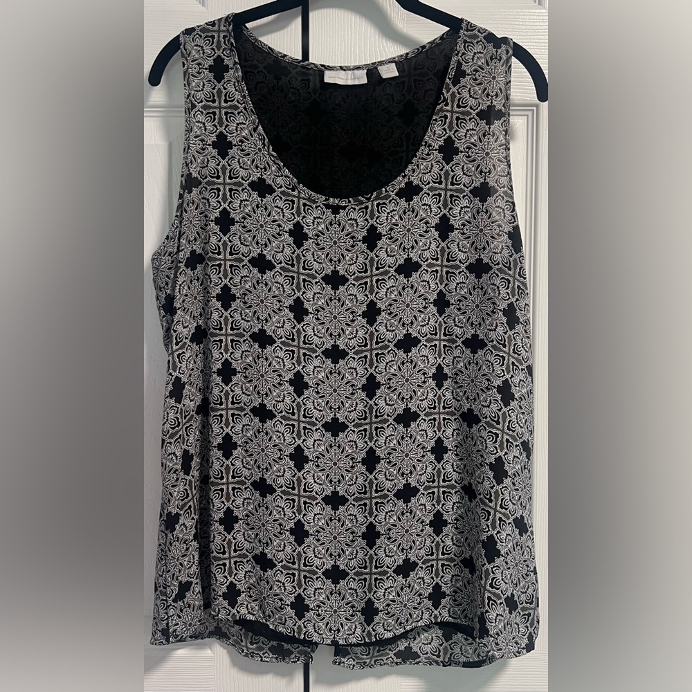 Women's New York & Company Sleeveless Paisley Blouse